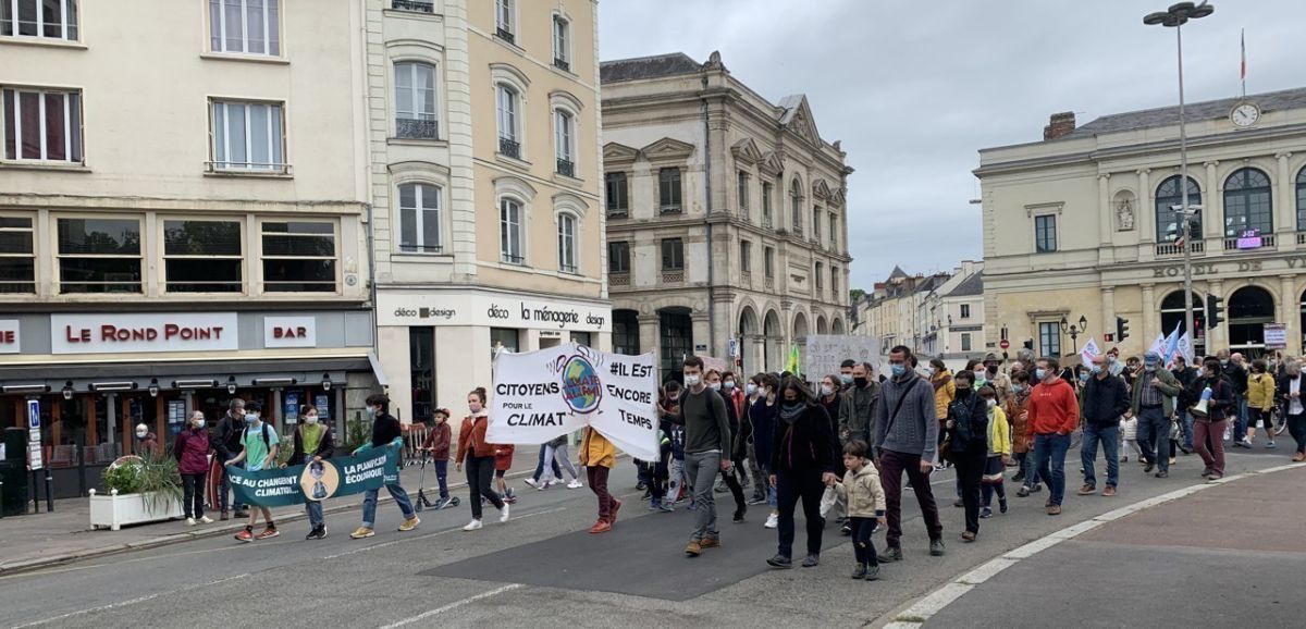 Laval. En Mayenne : plus de 200 personnes réunies pour le climat à Laval