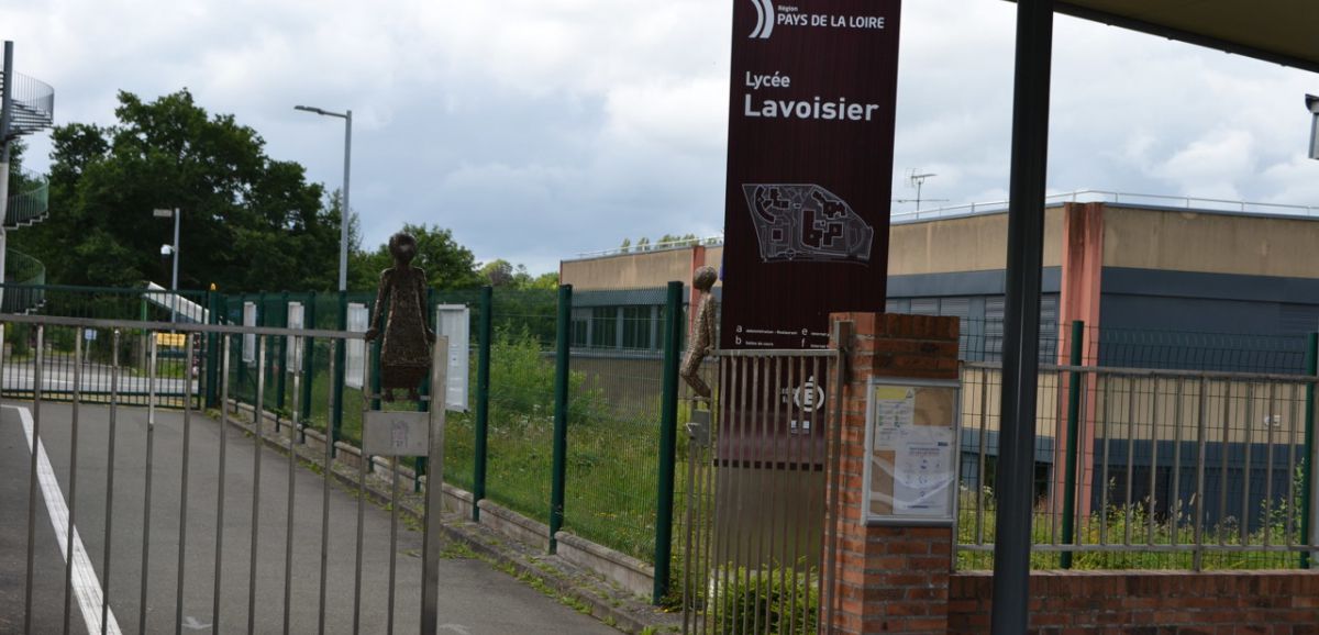 Mayenne. Lycée Lavoisier à Mayenne : pas de deuxième classe de 1re STMG à la rentrée