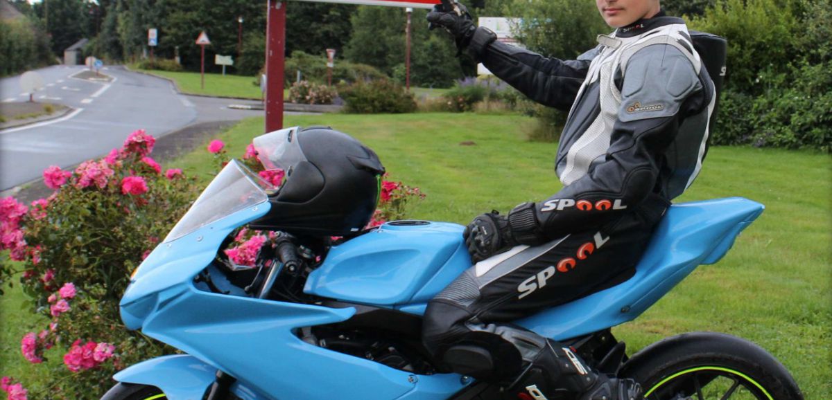 La Croixille. A La Croixille, le jeune Luca Chauvière partage sa passion pour la moto