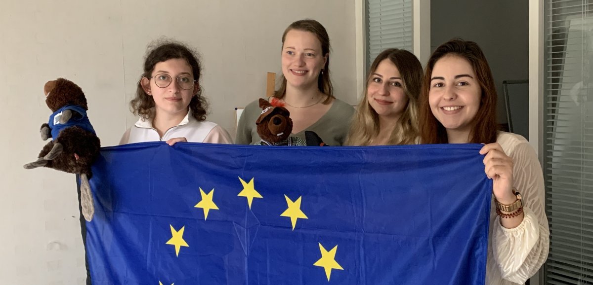 Maison de l'Europe. Sarah, Irem, Josefina et Melita sont les nouvelles volontaires du Corps européen de solidarité