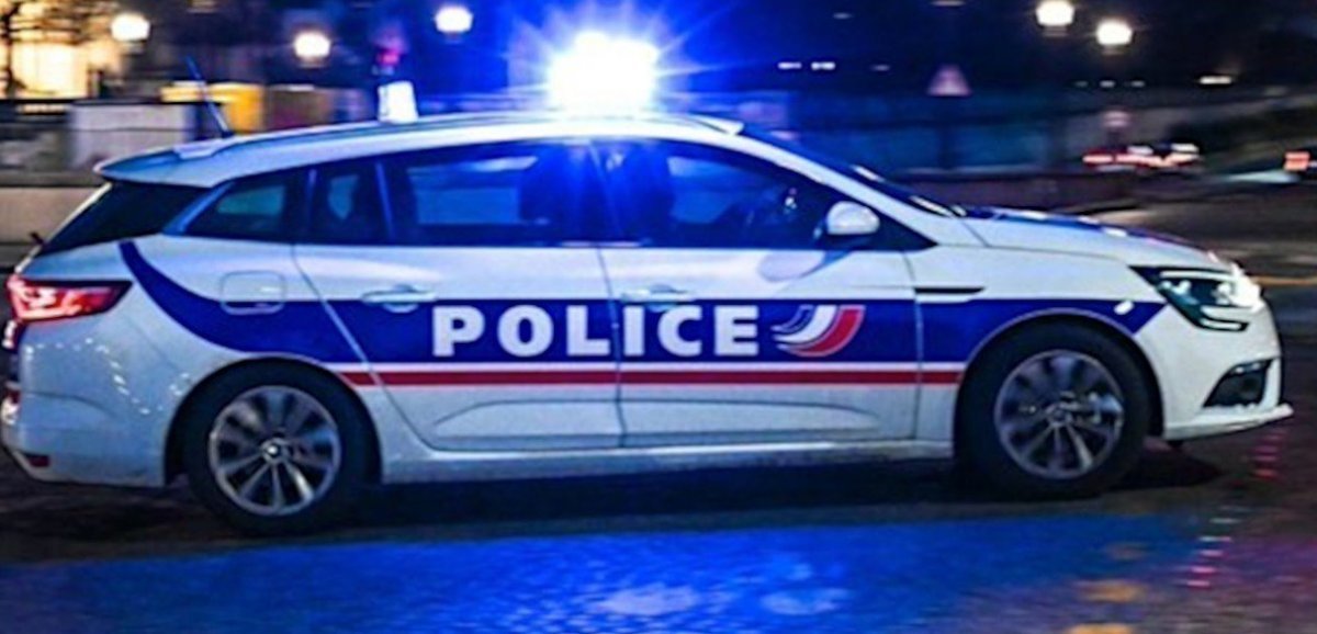 Laval. Alcoolisé, l'automobiliste percute une voiture de police après une course-poursuite avec les gendarmes