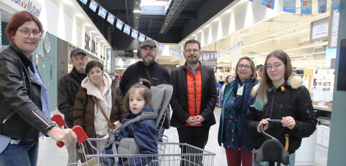 Evron. "On va tester de suite !" : ce magasin a créé un système inédit pour faire des courses avec un enfant en situation de handicap