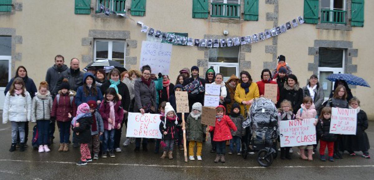 Mayenne. Contest : Les parents contre la fermeture de la 3e classe