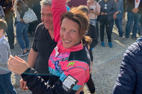 Châtillon-sur-Colmont. Jessica Tarrière : « Cette 2e place au rallycross de Mayenne, c'est pour mon père et mon équipe ! »