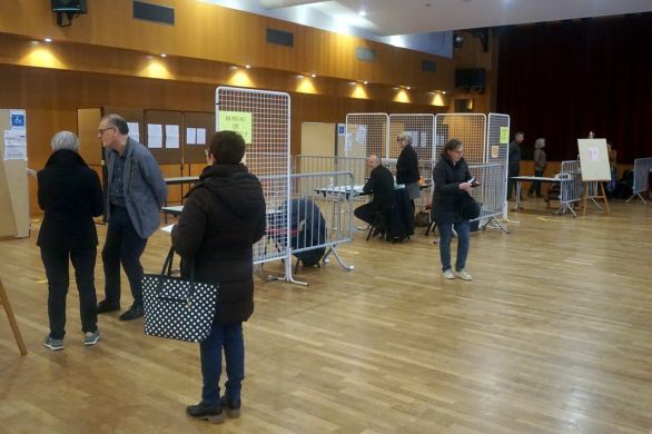 Elections municipales : 20,71 % de taux de participation à midi en Mayenne