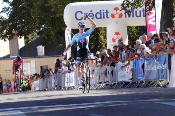 Laval. Cyclisme. Mathis Le Berre remporte la Ronde Mayennaise, le Lavallois Florian Rapiteau termine deuxième