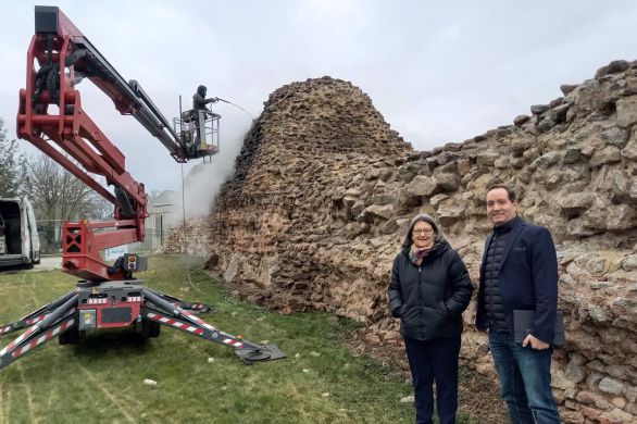 Jublains. À Jublains, les archéologues se penchent sur les murs gallo-romains