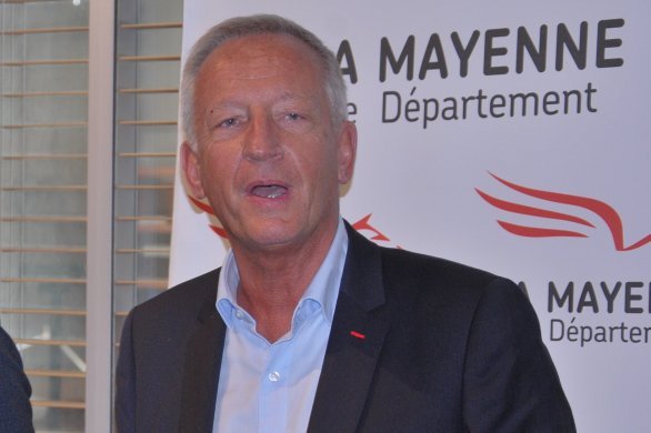 Réorganisation des urgences. Le président du Département Olivier Richefou veut une solution à l'échelle de la Mayenne