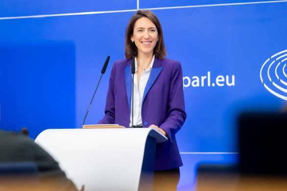 Politique. Nommée présidente de Renew Europe : "J'ai ressenti de la fierté"