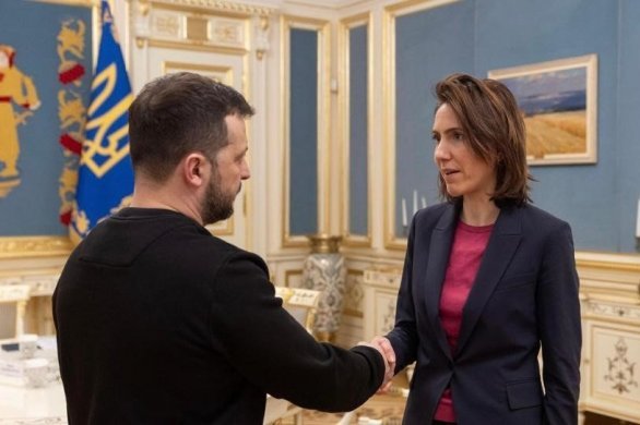 Mayenne. Valérie Hayer rencontre le président ukrainien Volodymyr Zelensky