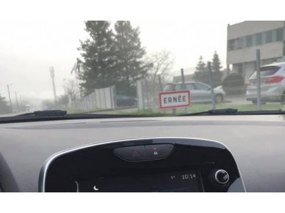 Le panneau Ernée a été installé zone des Touches, à Laval.