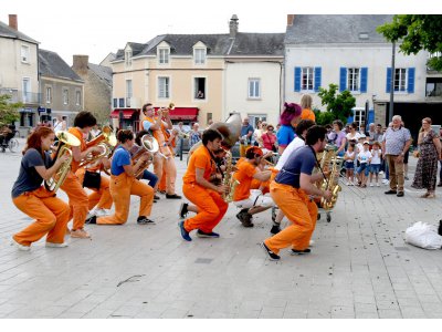 Les bandas ont animé le week-end.