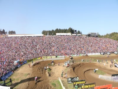 Des milliers de spectateurs ont assisté au motocross des Nations tout au long du week-end. - Simon Courteille