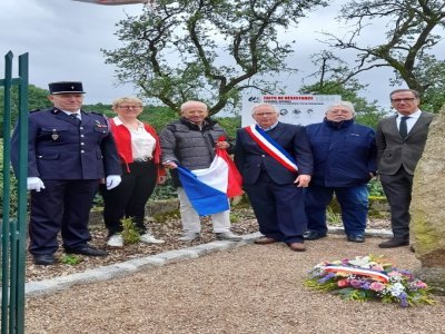 Inauguration du panneau sur l'histoire de la Résistance près de la stèle des fusillés de la Fouchardiére à Lignieres - Justine Fortin