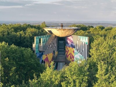 La fresque du belvédère réalisée par l'artiste Seb Toussaint. - Roger Coupé