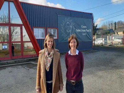 Claire Renard, présidente de l'association qui porte le projet de l'école, et Agnès de Chavagnac, directrice et enseignante du Cours Saint-Jean-Paul-II. - Fred Martin