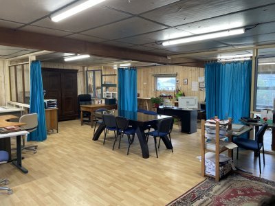 Mise en place de cloisons au sein de l'espace coworking - Roger Coupé
