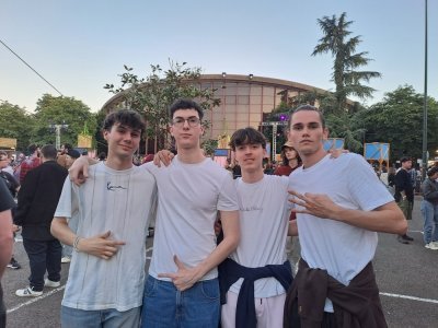 Les festivaliers attendaient Wallace Cleaver, rappeur français. - Lyse Gortais