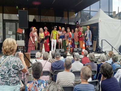 La verrue sur le gâteau, chorale déjantée. - j