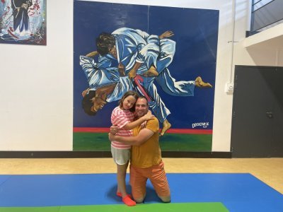 Jean Gougeon et sa fille Capucine sur le tatami. - C.D.