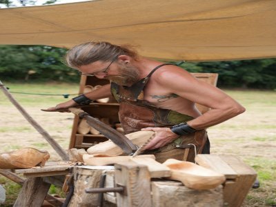 Sylvain Delporte, l'un des derniers sabotiers de France (photo @lagaleriededamien). - @lagaleriededamien