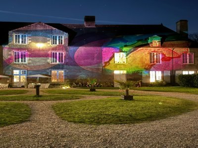 Le château du Fresne accueillera le festival Voyage. - Festival