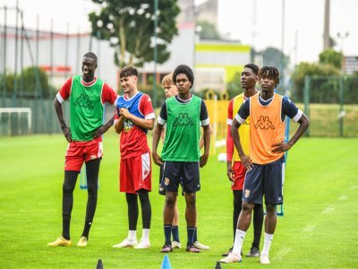 2- Badey à Bayonne
Repéré à Ernée en 2021, le défenseur central de 22 ans part s'aguerrir une saison en prêt à l'Aviron bayonnais (National 2). Avant de revenir pour s'imposer ? - Fabrice COMPAIN