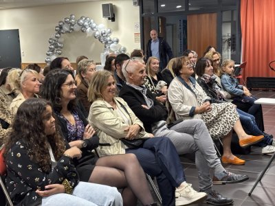 Une partie de l'assistance avec, au premier rang, les personnalités invitées. - Martin Gérault