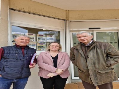 Alain Rossignol, Catherine Brault et Patrick Le Roux, directeur général de Mayenne Habitat. - CM