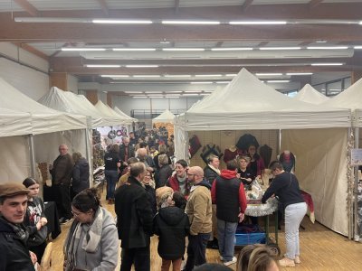 Dorénavant, le marché de Noël de l'AuCA se tient en intérieur. - Archives photo Le CDLM
