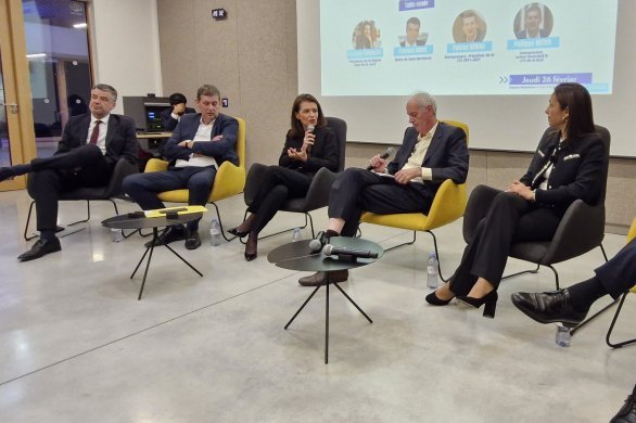 Laval. "Il ne faut pas attendre que le rideau ferme" : Samia Soultani-Vigneron a organisé une table ronde sur l'attractivité commerciale 